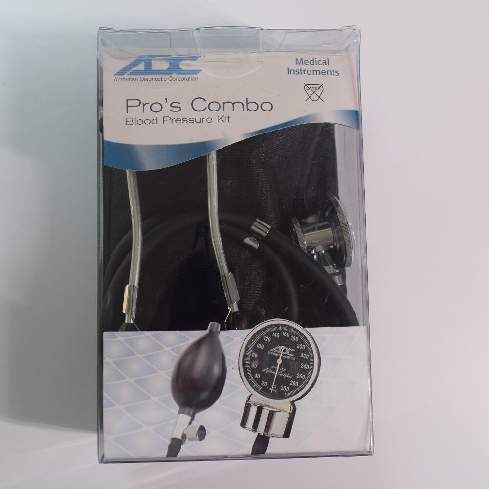 ADC Pro's Combo II SR Pocket Aneroid/Scope Kit with Nylon Carrying Case (Black)